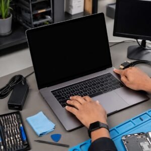 layar laptop tiba tiba hitam